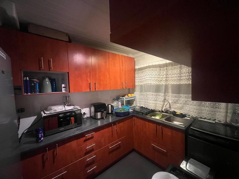 1 Bedroom Property for Sale in Parow Western Cape